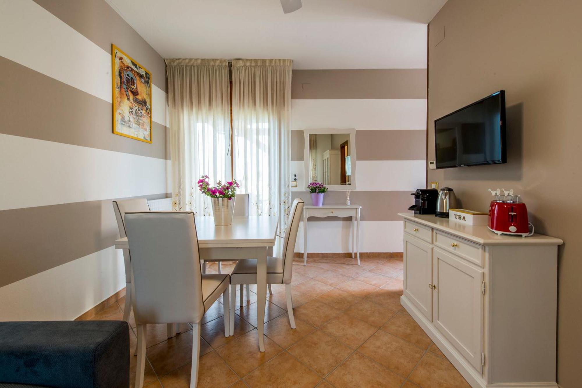Italianflat - Peschiera Residence Peschiera del Garda Kültér fotó